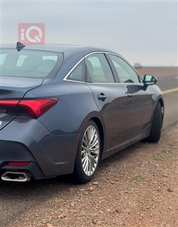 تويوتا أفالون